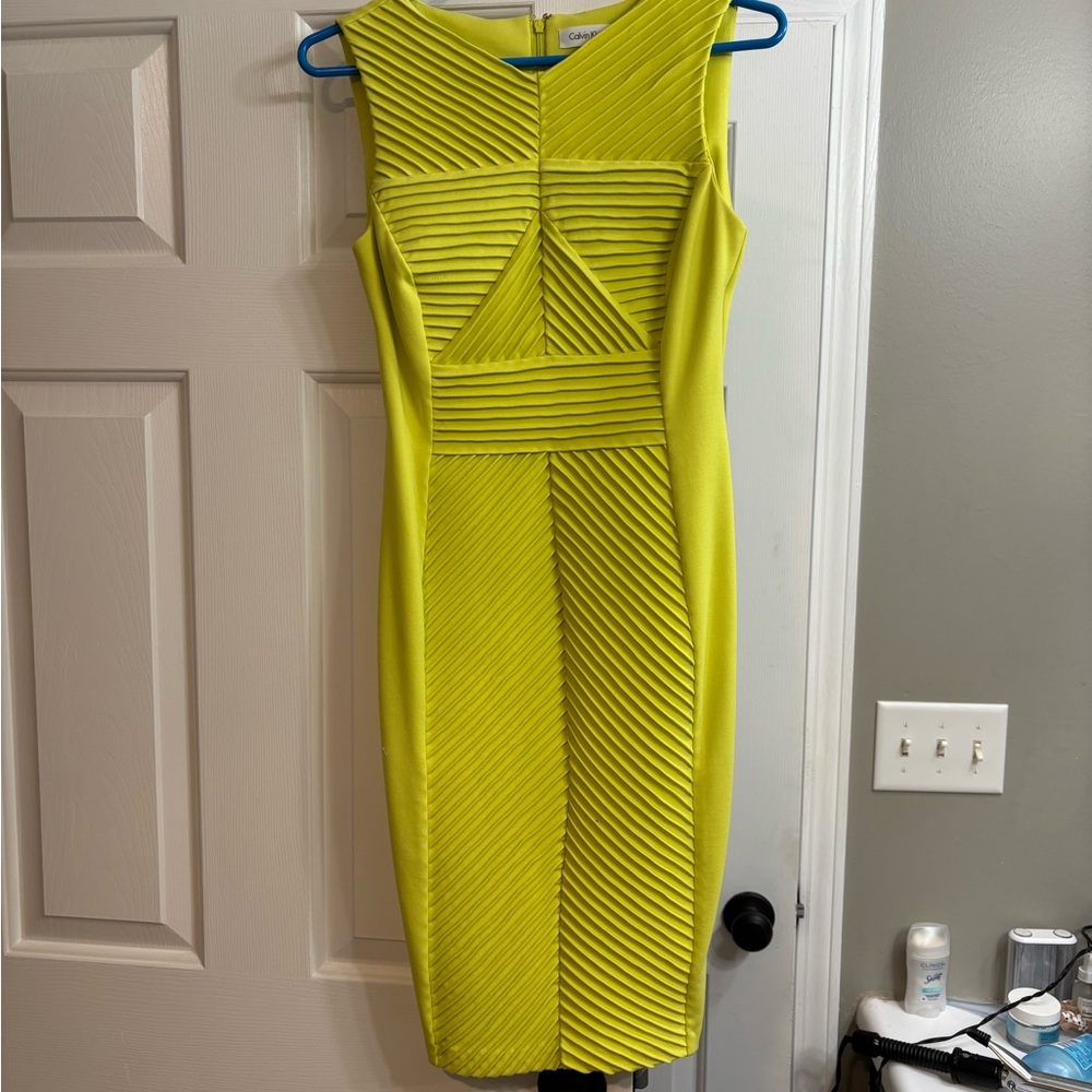 Lime Green Sleeveless Bodycon Dress
